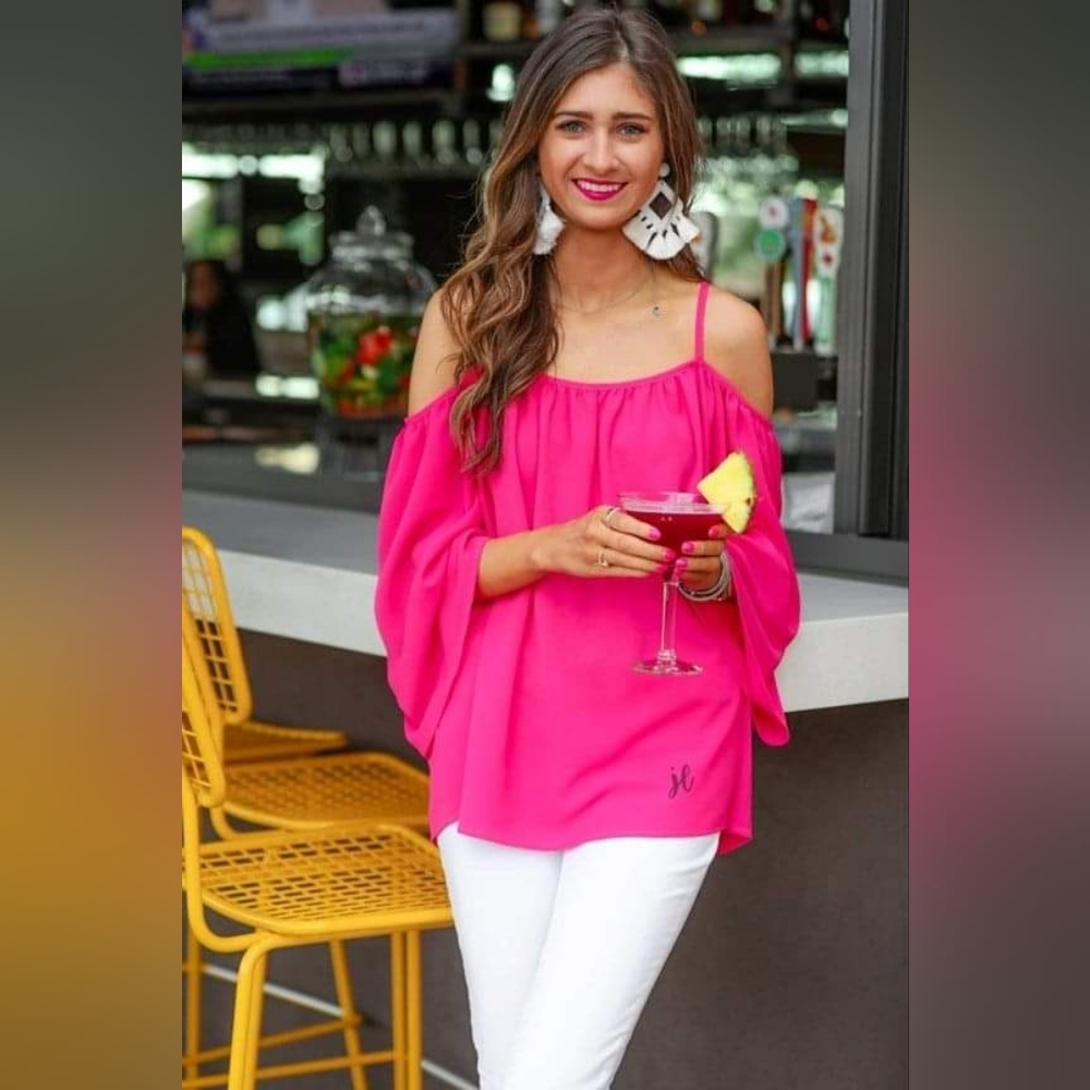 NEW WITH TAGS Medium Pink Cold Shoulder 3/4 Sleeve Blouse